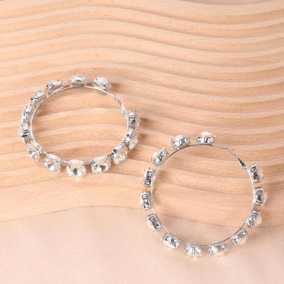 Women's Gorgeous Rhinestone Hoop Earrings NWOT ❤️ 5/$25 Bundled - Picture 4 of 7